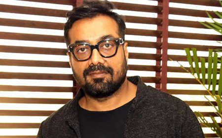 পরিচালকের মুখে কালি মাখালেই লাখ টাকা পুরস্কার!