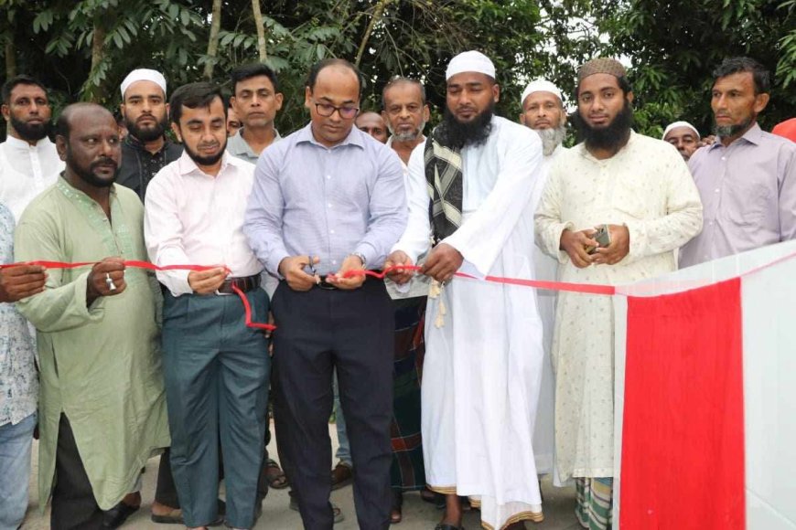 নলছিটিতে সড়কের নির্মান কাজ উদ্বোধন করলেন ইউএনও