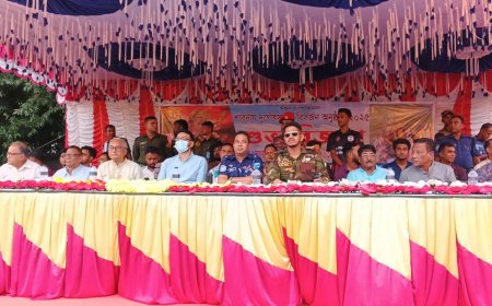 টাঙ্গাইলের নাগরপুরে বিজয়া দশমীর মেলা শেষে দুর্গা প্রতিমা বিসর্জন