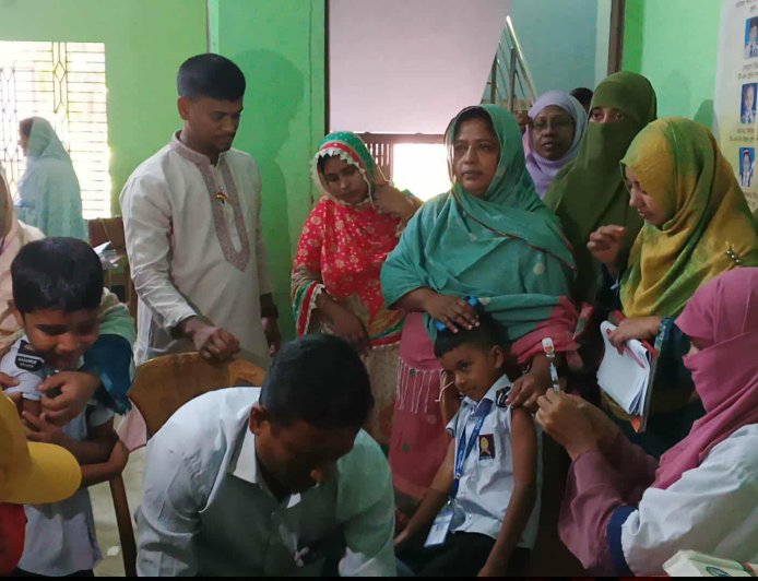 নাগরপুর শহীদ ক্যাডেট স্কুলে টাইফয়েড টিকাদান ক্যাম্পেইন'২৫ অনুষ্ঠিত 